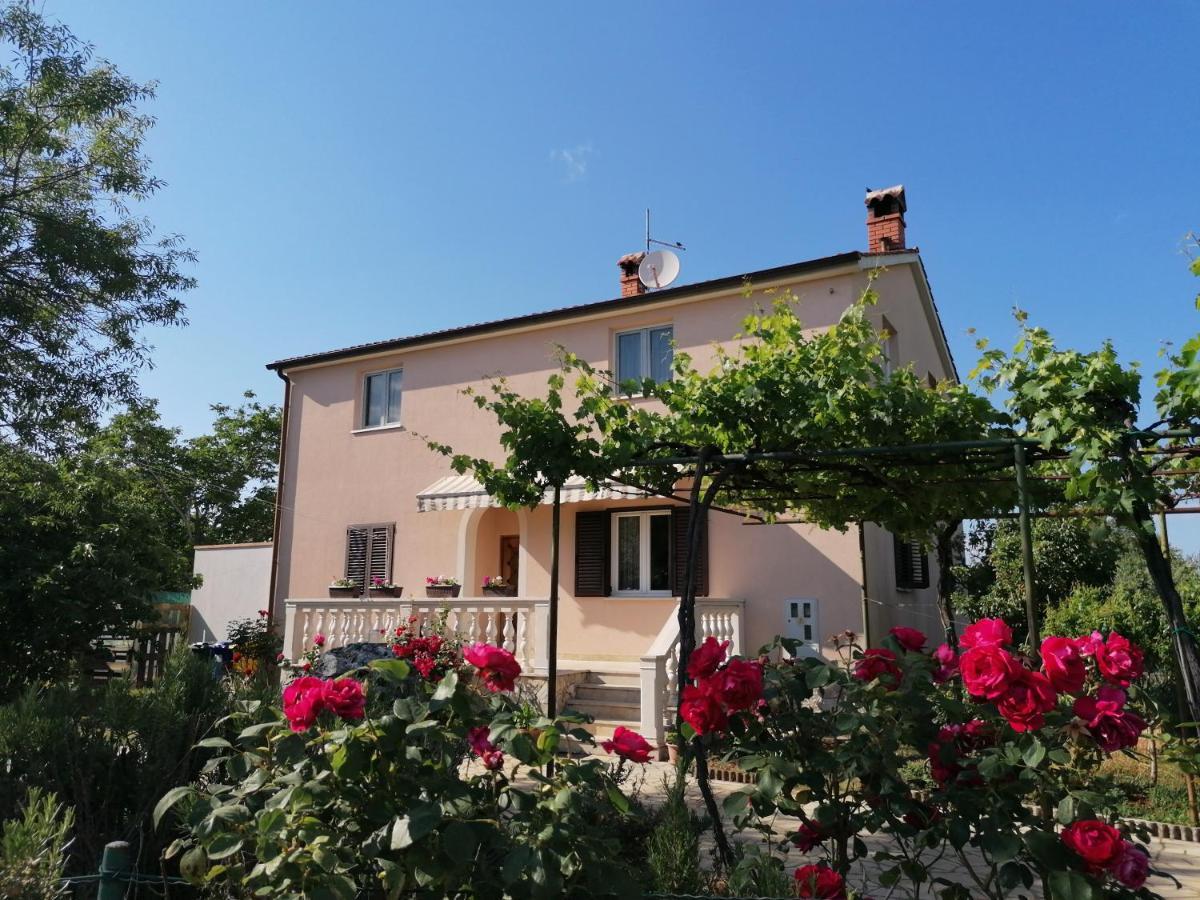 House Mario Near Rovinj Lägenhet Kanfanar Exteriör bild
